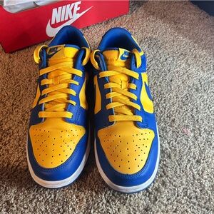 UCLA Dunks